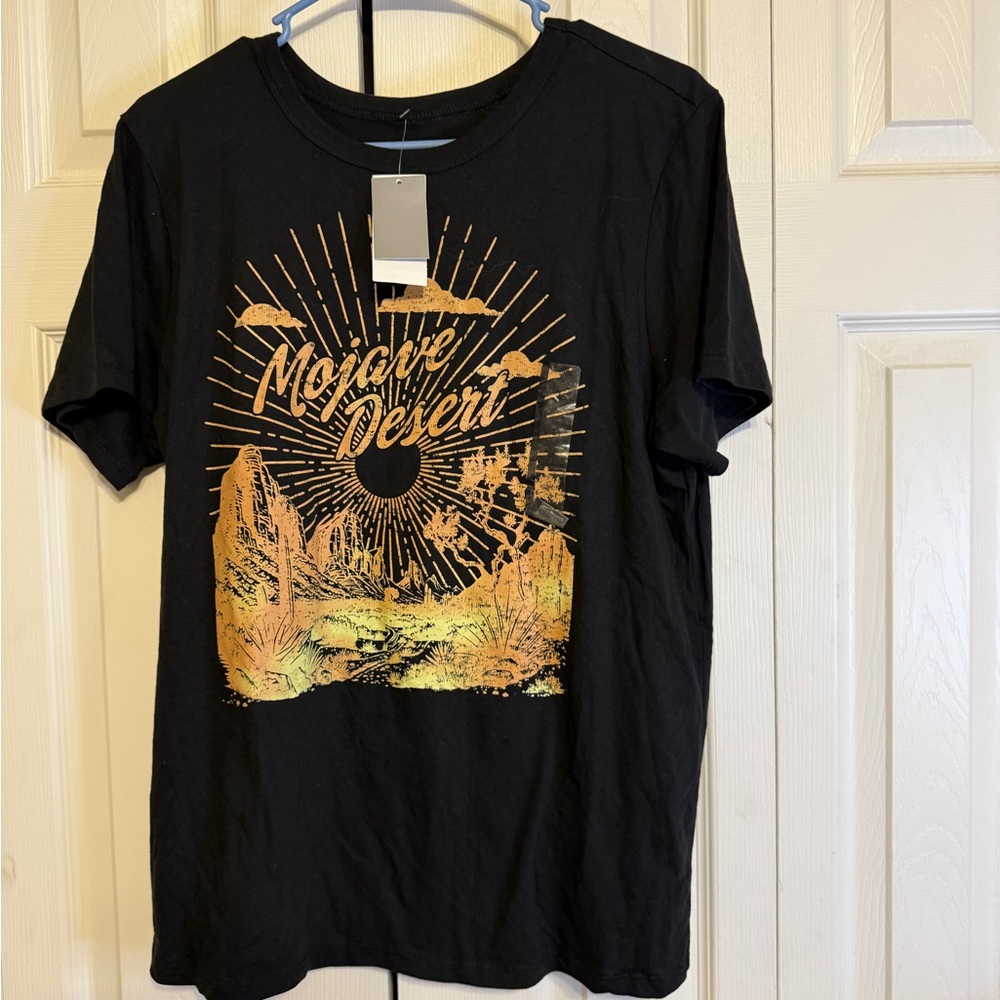 Zoe &‎ Liv Black Mojave Desert Graphic T-Shirt